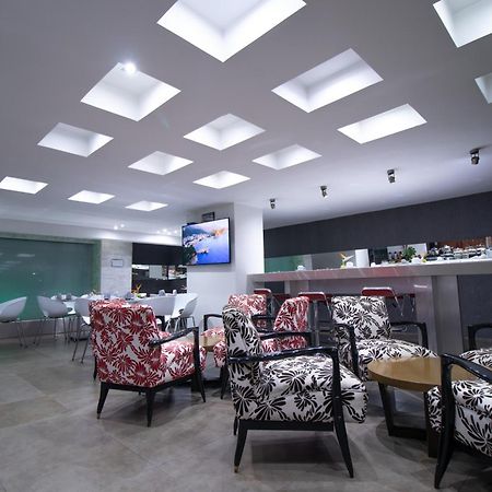San Simon Hotel Pereira By Soratama Екстериор снимка The lounge at the airport.
