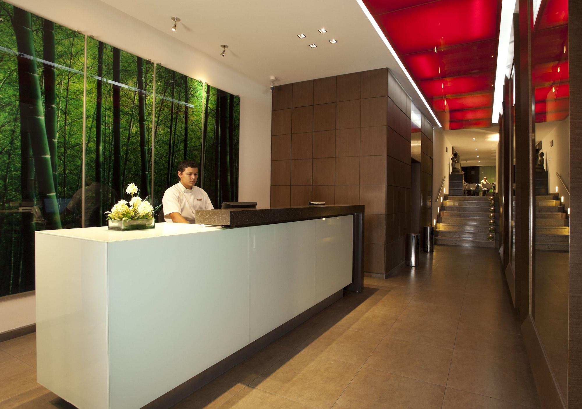 San Simon Hotel Pereira By Soratama Екстериор снимка The reception area of the hotel