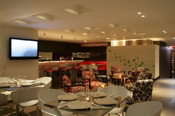 San Simon Hotel Pereira By Soratama Екстериор снимка The interior of the restaurant
